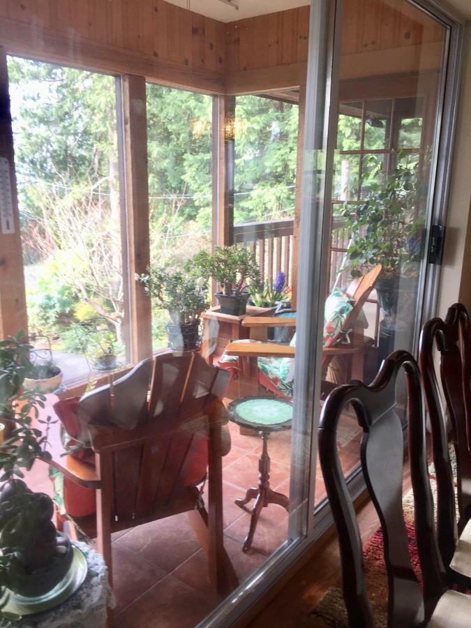 Villa Garden Bridge House Sechelt Esterno foto